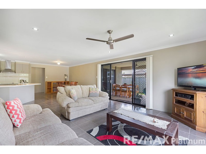 2 Maidenhair Drive, Narangba QLD 4504