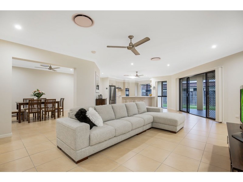 26 Creekside Drive, Narangba QLD 4504