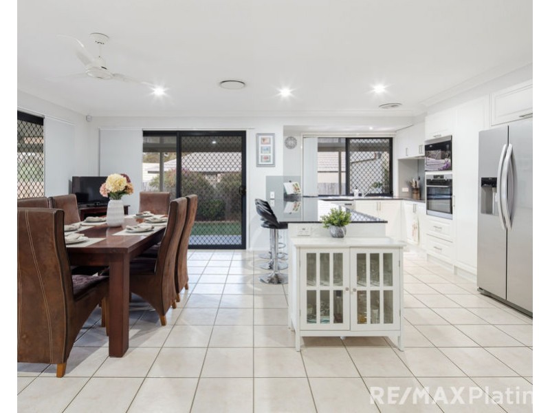 30 Maurice Avenue, Morayfield QLD 4506