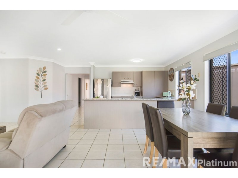 9 Marilyn Place, Morayfield QLD 4506