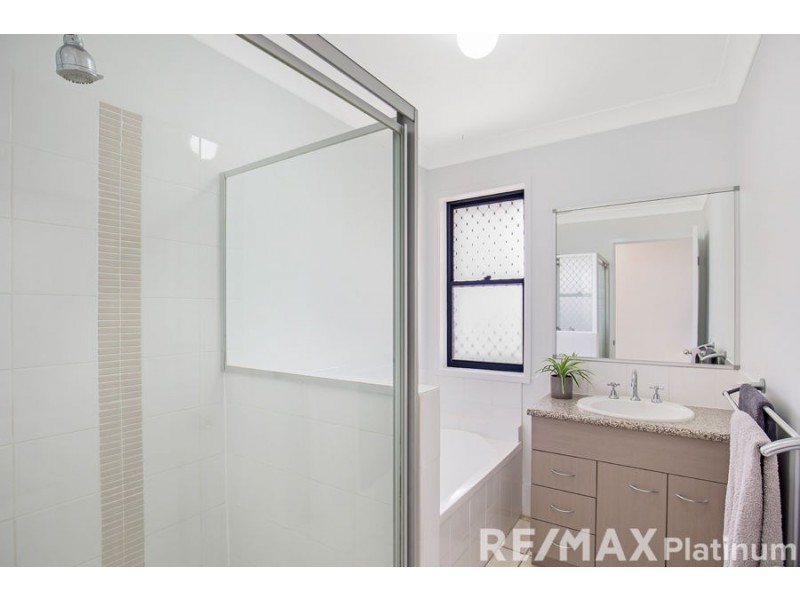 9 Marilyn Place, Morayfield QLD 4506