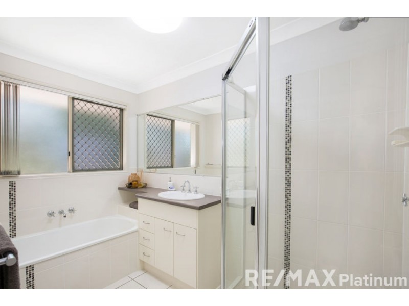 22 Barrine Place, Narangba QLD 4504