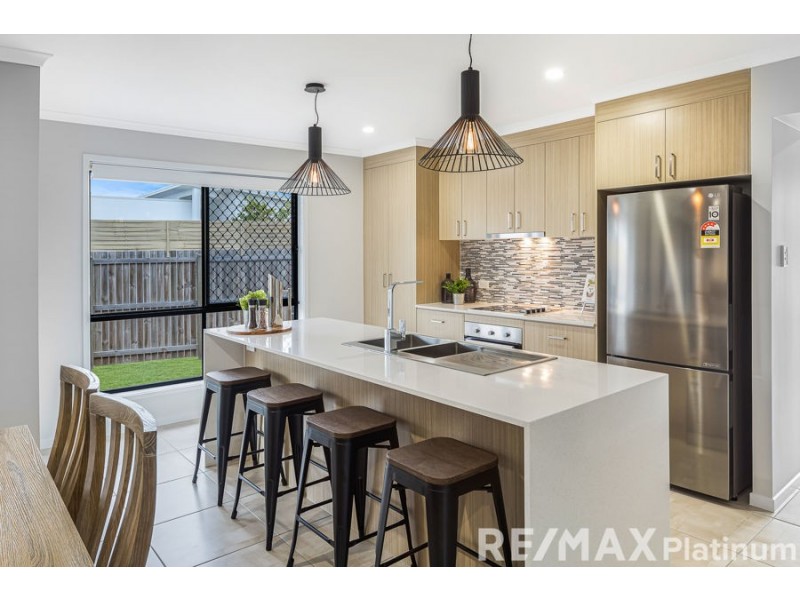 15 Scenery Crescent, Narangba QLD 4504