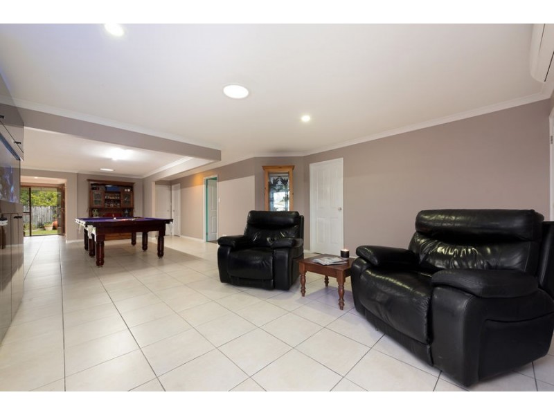 49 Lookout Place, Narangba QLD 4504