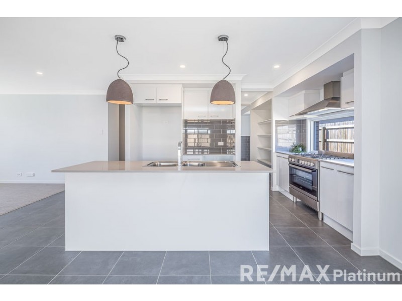 68 Raff Road, Caboolture South QLD 4510