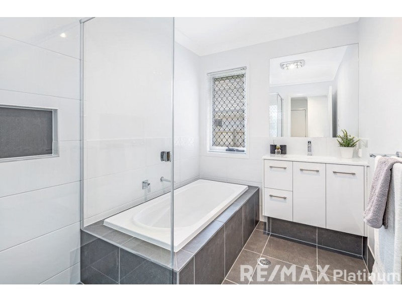 68 Raff Road, Caboolture South QLD 4510