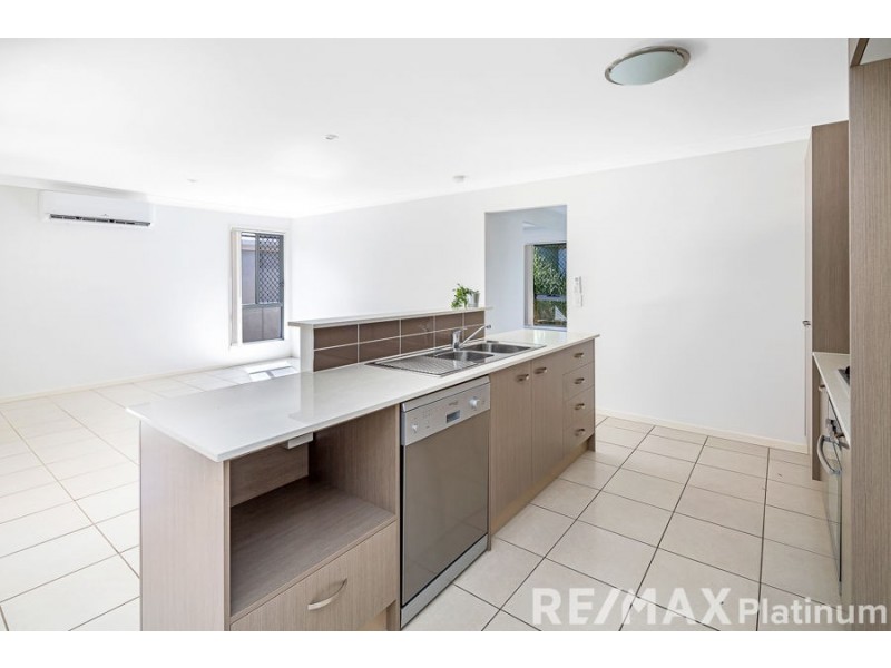 45 Lennon Boulevard, Narangba QLD 4504