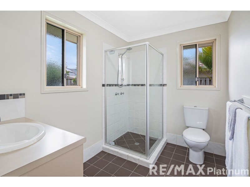 5 Lookout Place, Narangba QLD 4504
