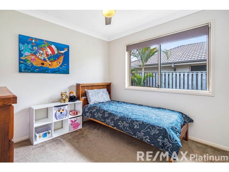 5 Lookout Place, Narangba QLD 4504