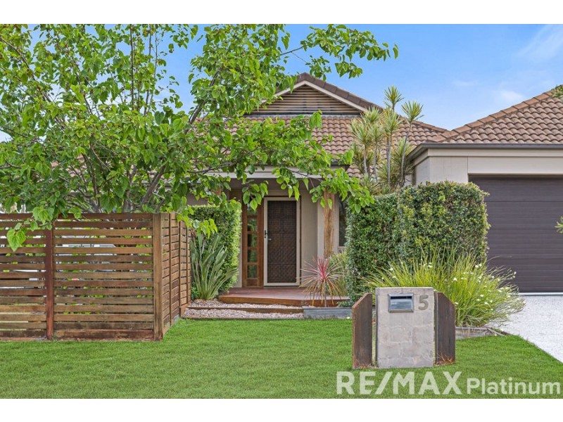 5 Lookout Place, Narangba QLD 4504