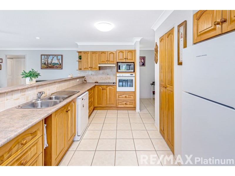 12 Mapleton Court, Narangba QLD 4504