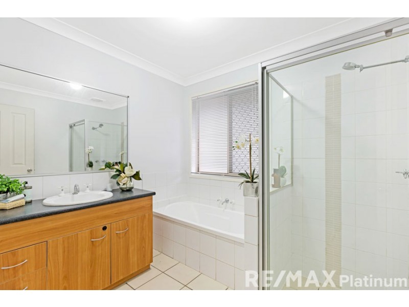 6 Marilyn Place, Morayfield QLD 4506