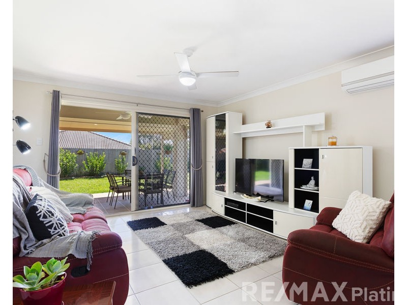 8 Chaps Close, Narangba QLD 4504