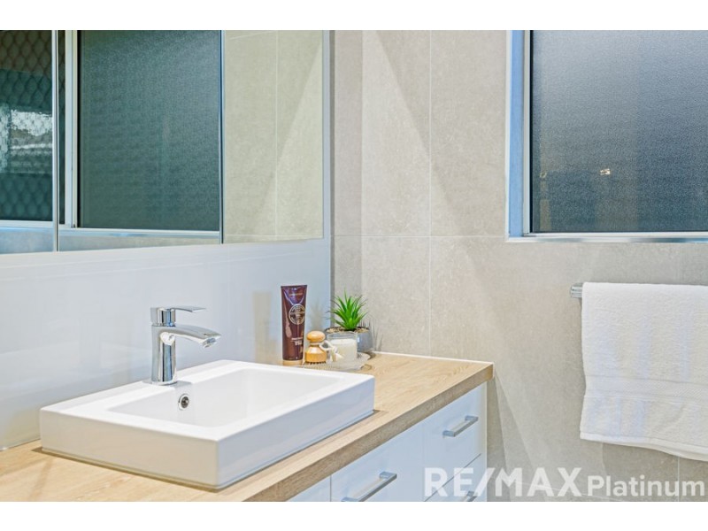 1 Cootamundra Crescent, Narangba QLD 4504