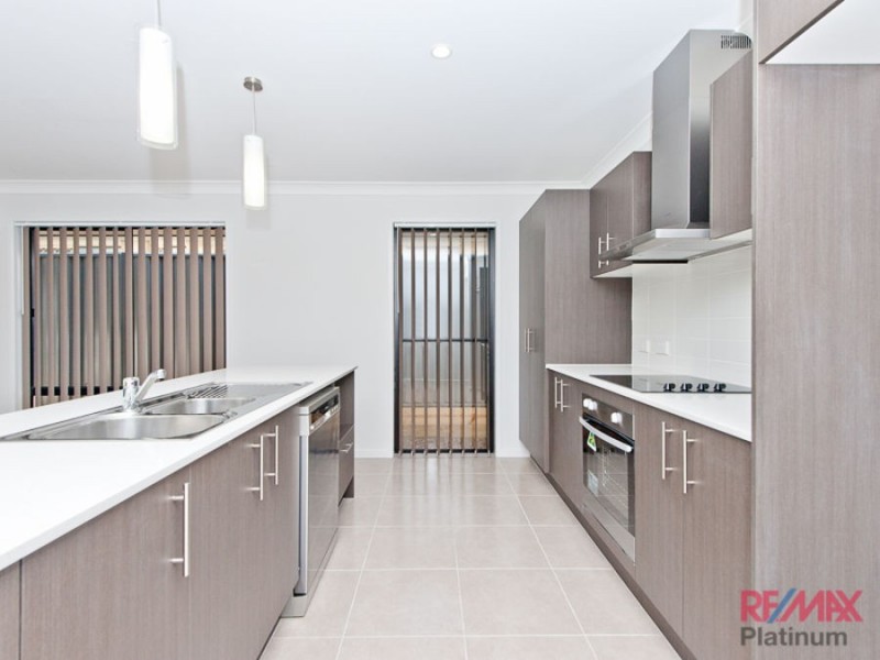 9 Stately Crescent, Narangba QLD 4504