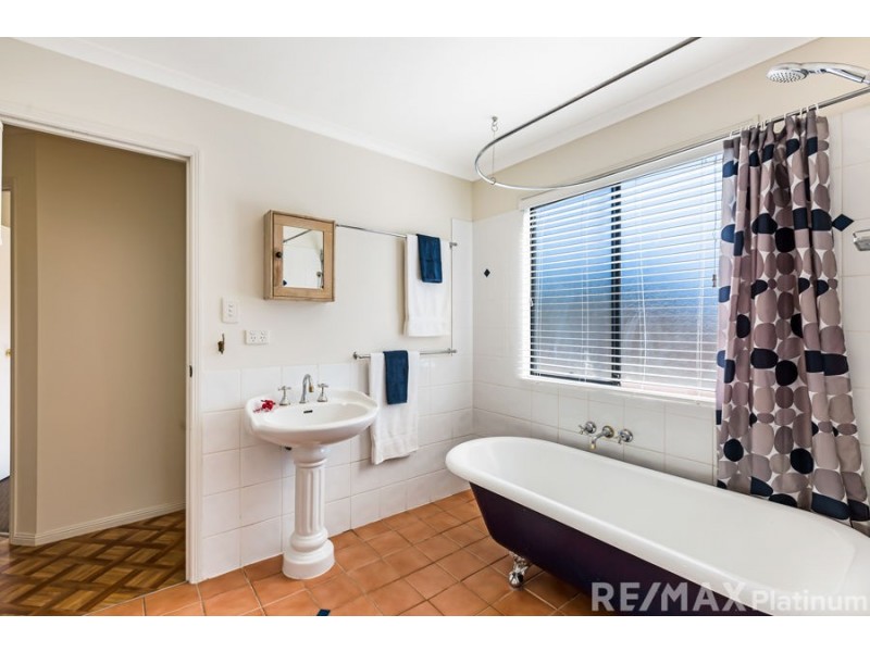 38 Highlands Drive, Narangba QLD 4504