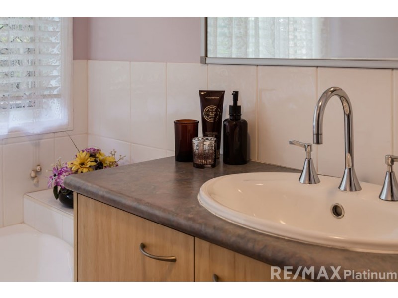 20 Glasstail Crescent, Narangba QLD 4504
