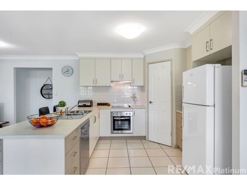 14 Dorothy Street, Narangba QLD 4504