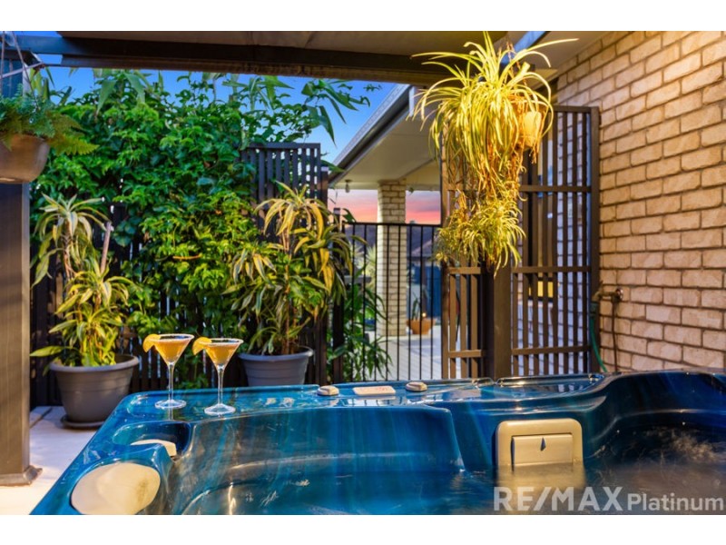 8 Bluegrass Place, Morayfield QLD 4506