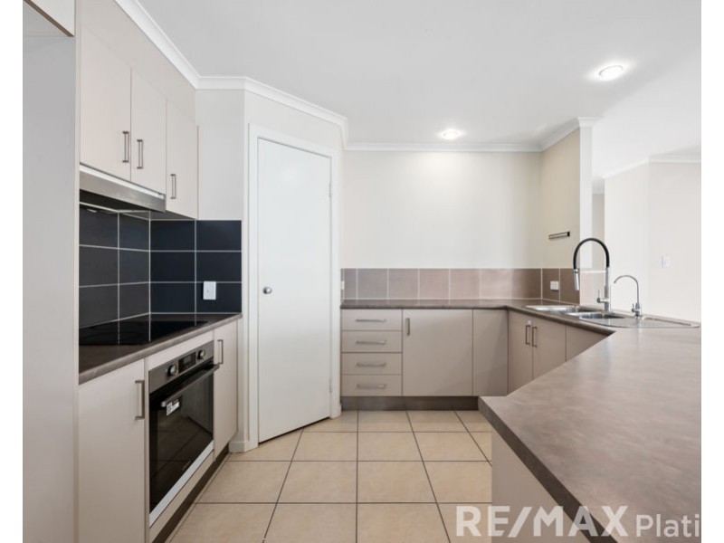 10 Wallaby Place, Morayfield QLD 4506