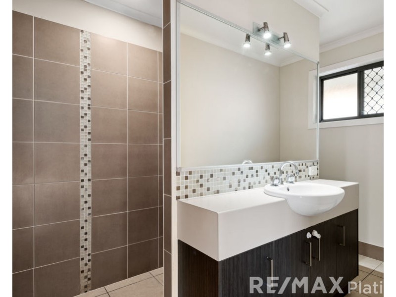 10 Wallaby Place, Morayfield QLD 4506