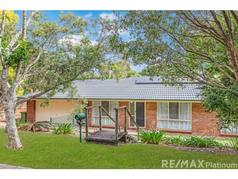 37 Washbrook Crescent, Petrie QLD 4502