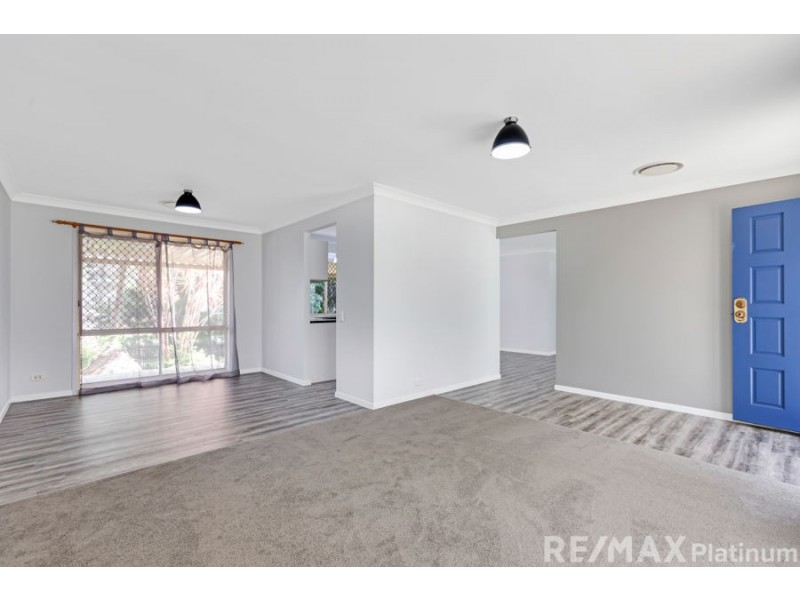 37 Washbrook Crescent, Petrie QLD 4502