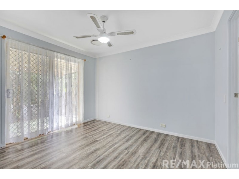 37 Washbrook Crescent, Petrie QLD 4502