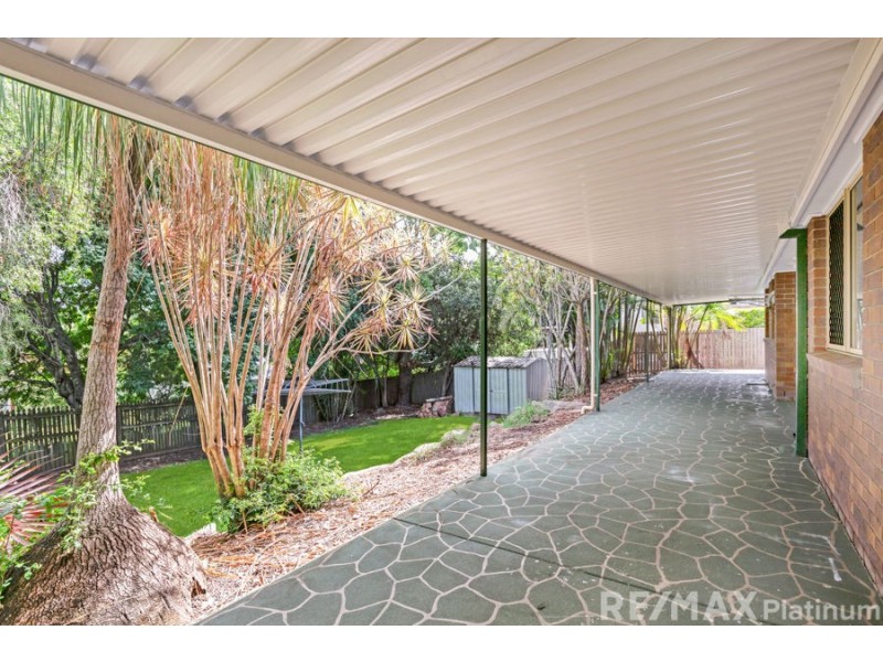 37 Washbrook Crescent, Petrie QLD 4502