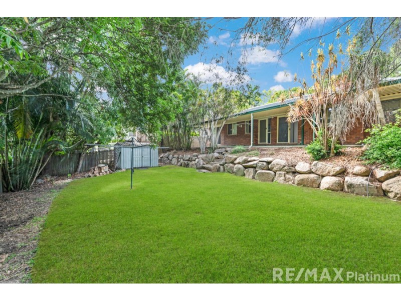 37 Washbrook Crescent, Petrie QLD 4502