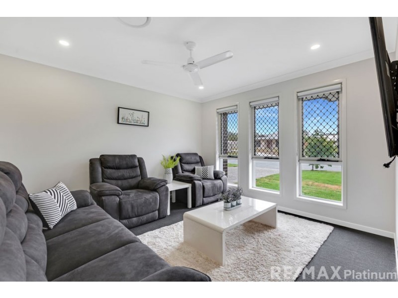 5 Bluewren Court, Upper Caboolture QLD 4510