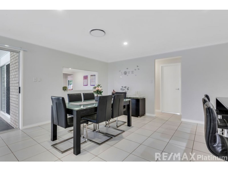 5 Bluewren Court, Upper Caboolture QLD 4510