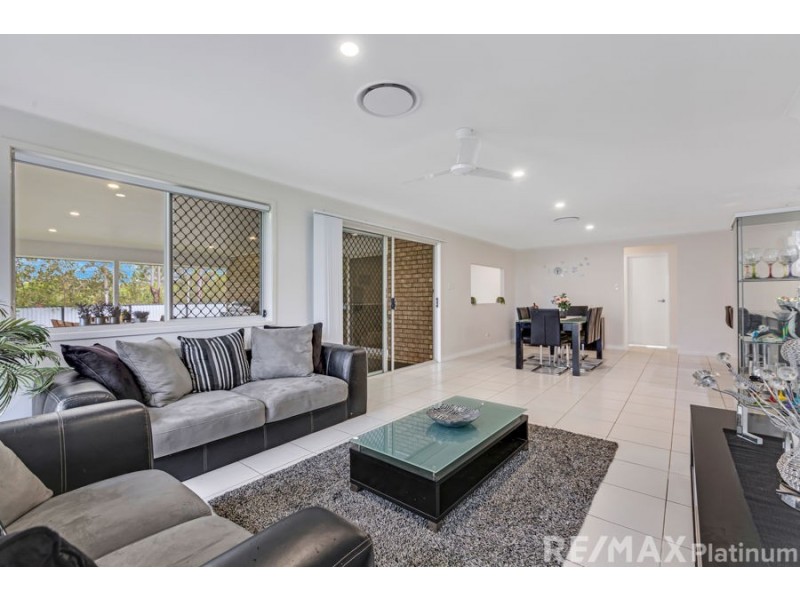 5 Bluewren Court, Upper Caboolture QLD 4510