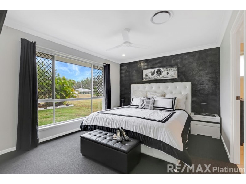 5 Bluewren Court, Upper Caboolture QLD 4510