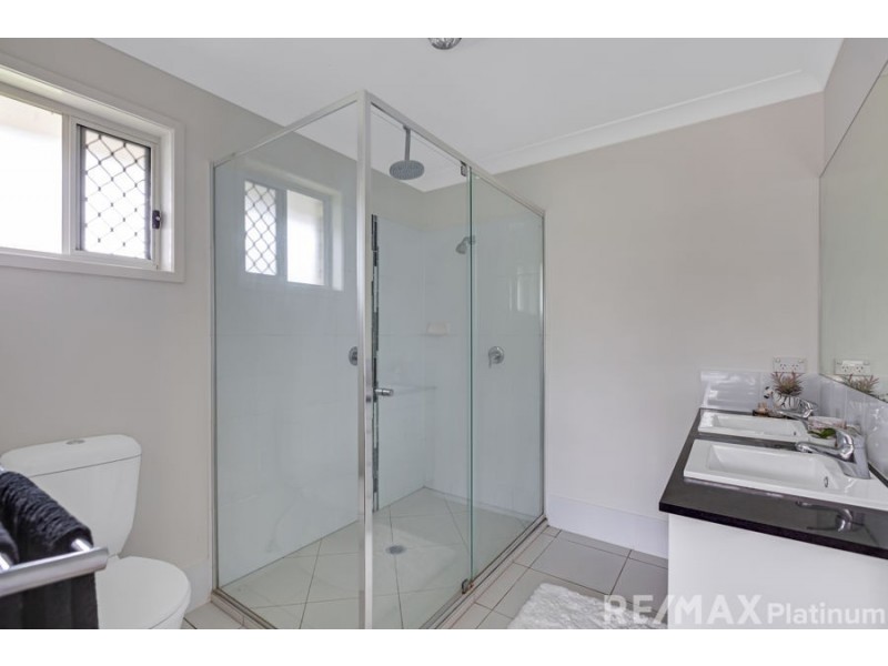 5 Bluewren Court, Upper Caboolture QLD 4510