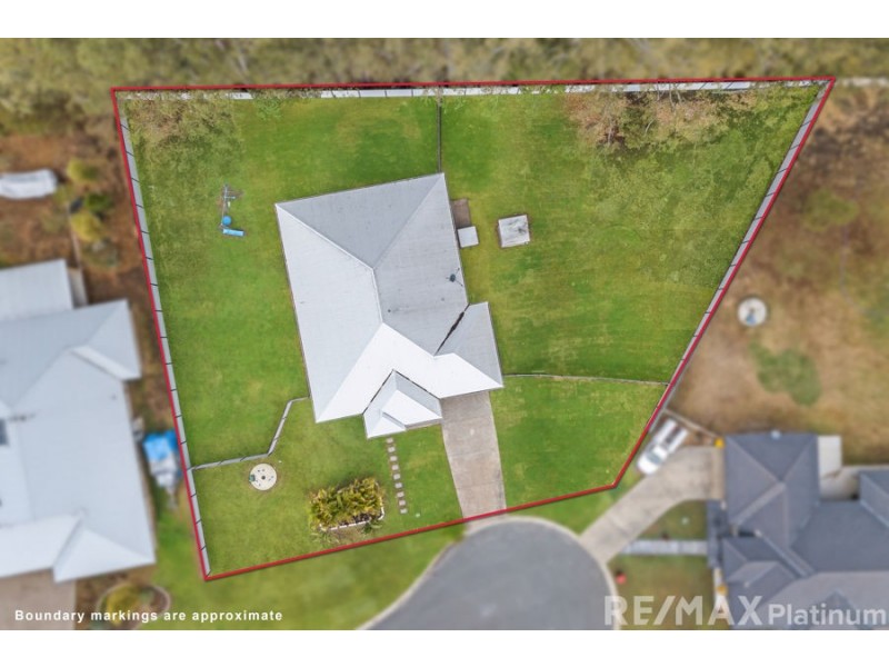 5 Bluewren Court, Upper Caboolture QLD 4510