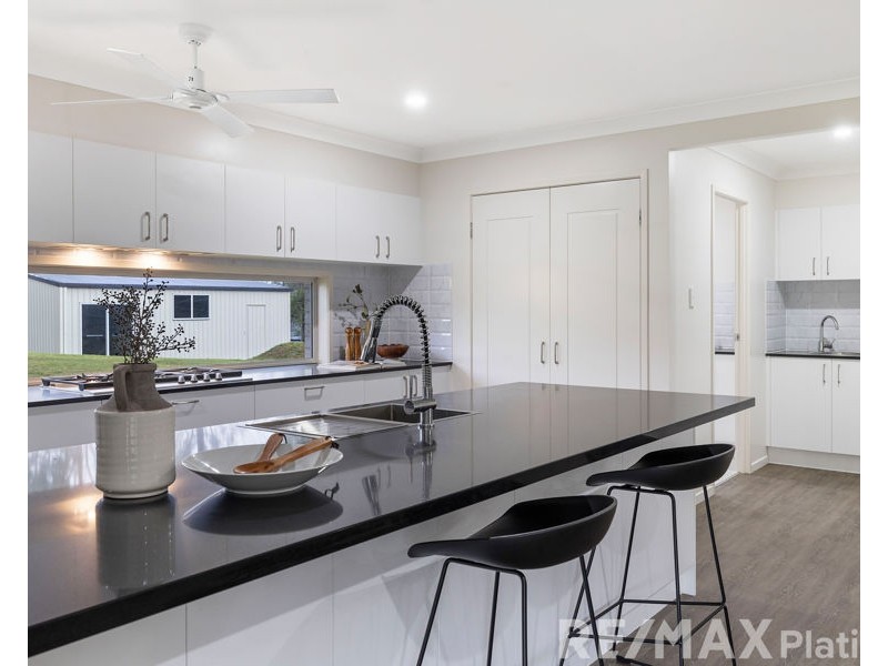 42 Macginley Road, Upper Caboolture QLD 4510