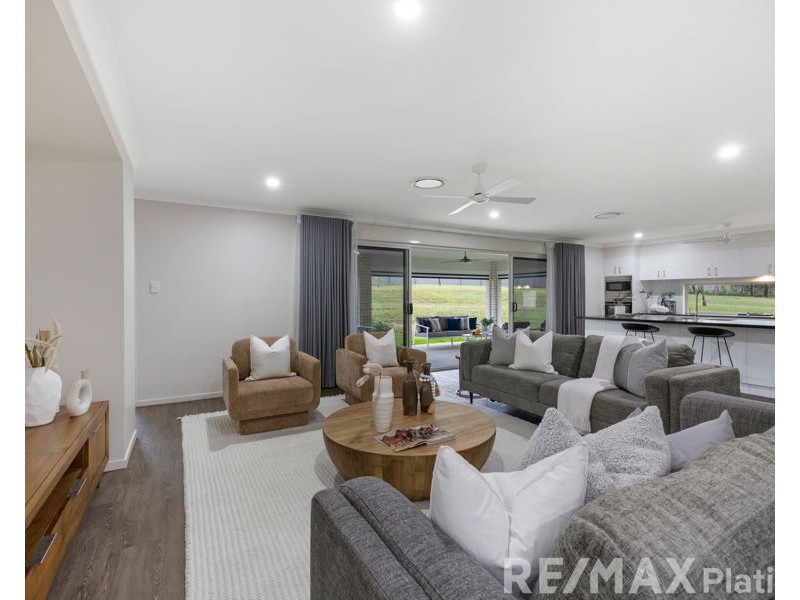 42 Macginley Road, Upper Caboolture QLD 4510