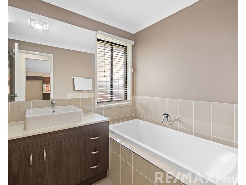 24 Eco Crescent, Narangba QLD 4504