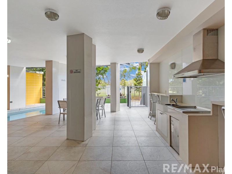 53/51 Playfield Street, Chermside QLD 4032