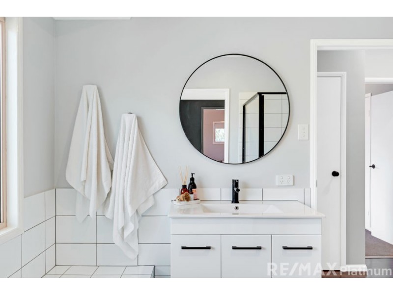 18 Butleigh Court, Narangba QLD 4504