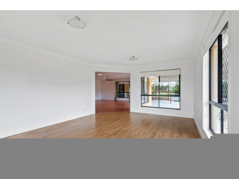4 Mohr Court, Petrie QLD 4502