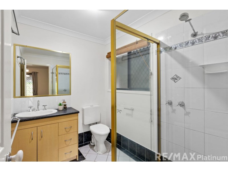 4 Mohr Court, Petrie QLD 4502