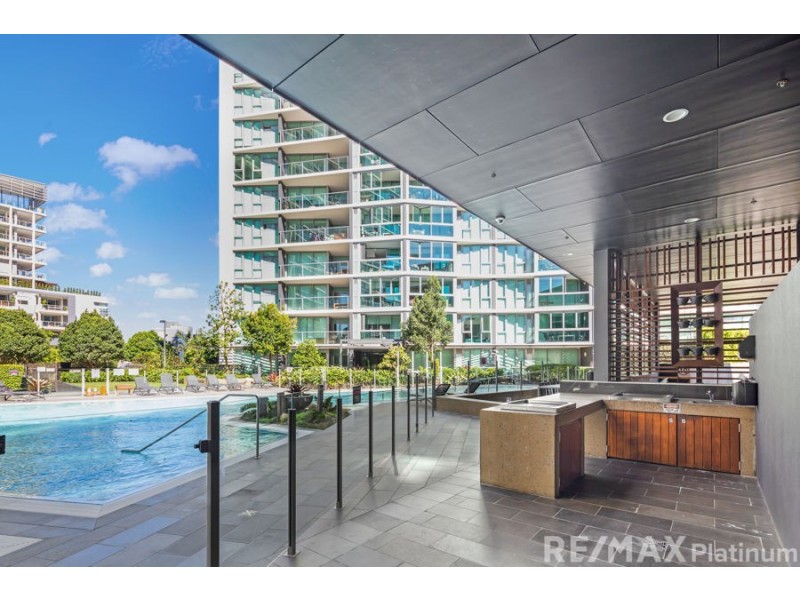 10411 / 8 Harbour Road, Hamilton QLD 4007