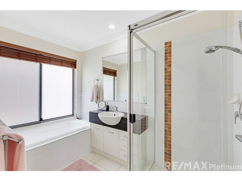3 Angophora Close, Narangba QLD 4504
