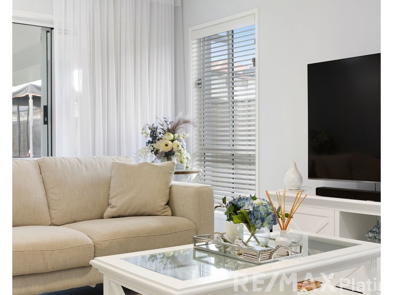 11 Palatial Crescent, Narangba QLD 4504