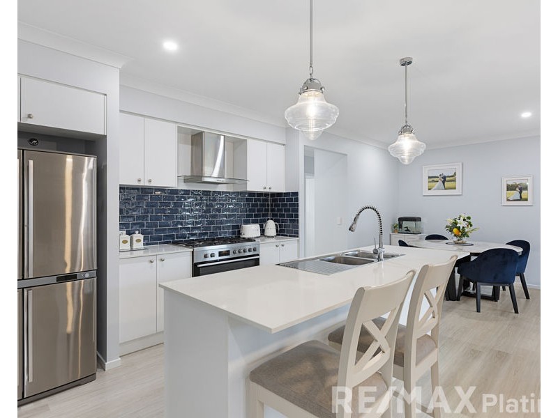 11 Palatial Crescent, Narangba QLD 4504