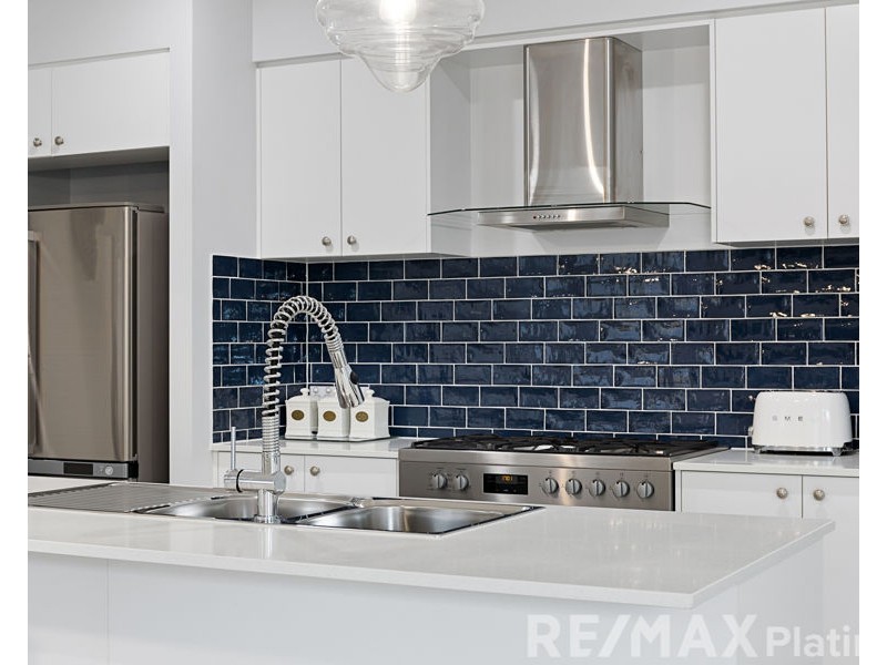 11 Palatial Crescent, Narangba QLD 4504