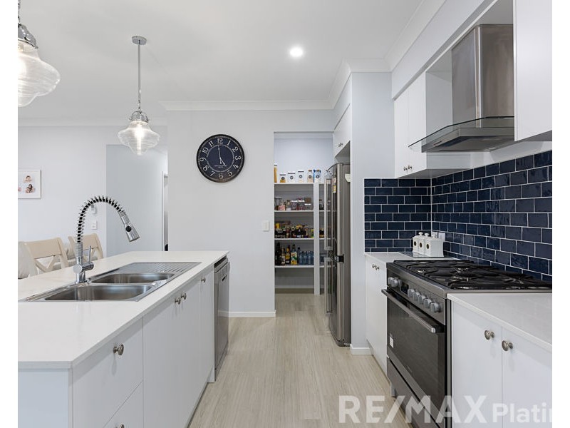 11 Palatial Crescent, Narangba QLD 4504