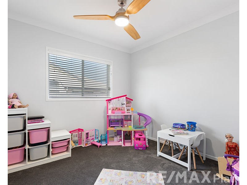 11 Palatial Crescent, Narangba QLD 4504